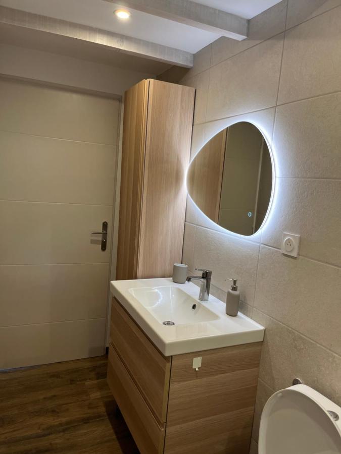 Maisonnette Avec Petite Foret Valréas Extérieur photo