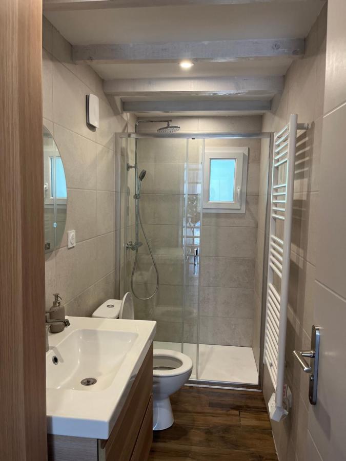 Maisonnette Avec Petite Foret Valréas Extérieur photo