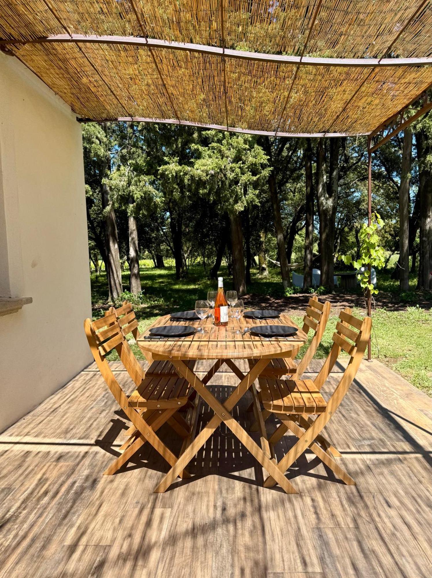 Maisonnette Avec Petite Foret Valréas Extérieur photo